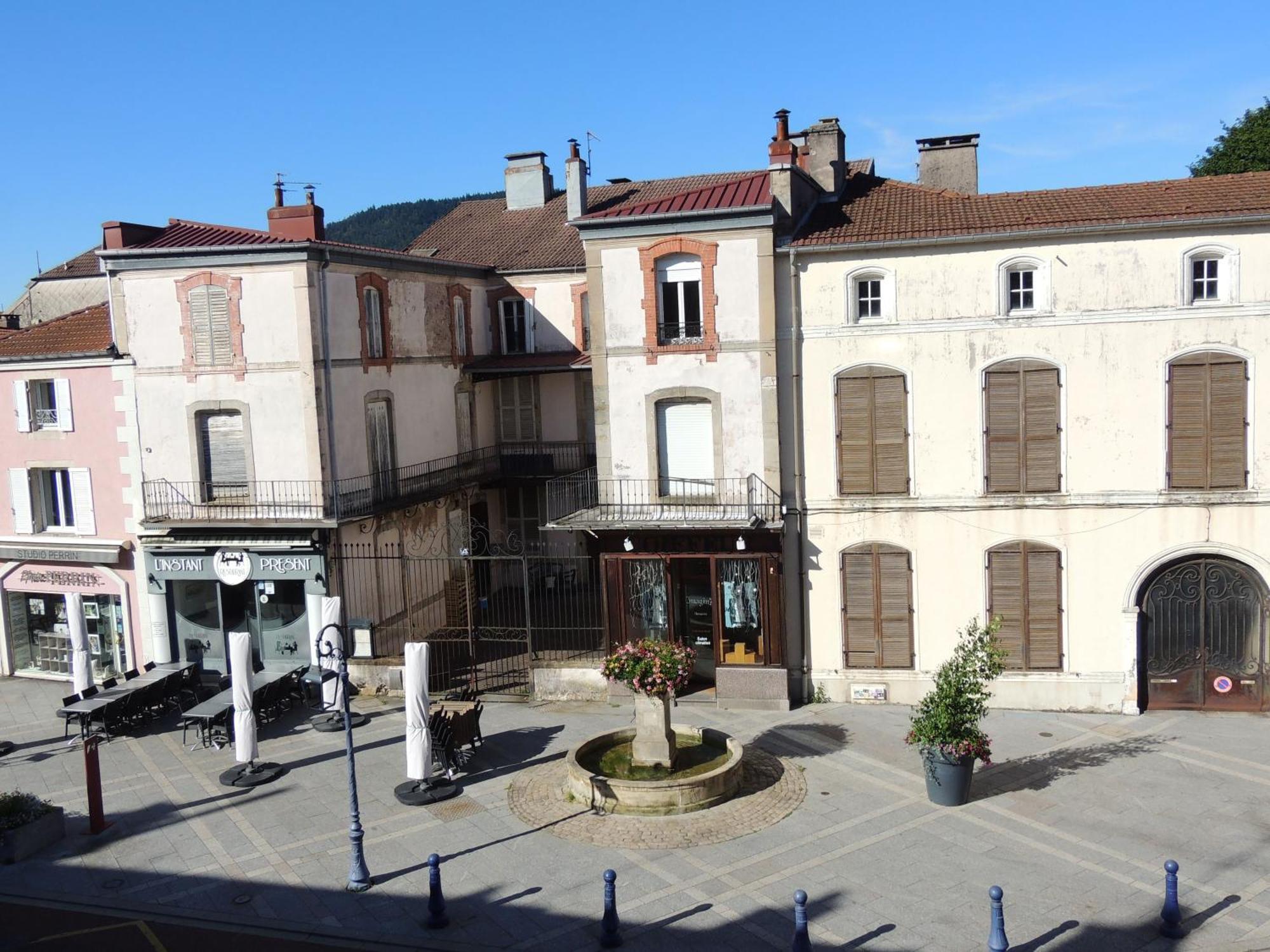 Cocon De La Belle De Vosges 3 Chambres Remiremont Exterior photo